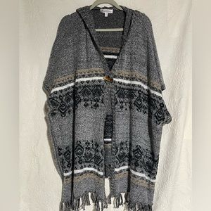 Stem and Vine Gray Striped Fringed Hoodie Knit Poncho/Duster Size Large